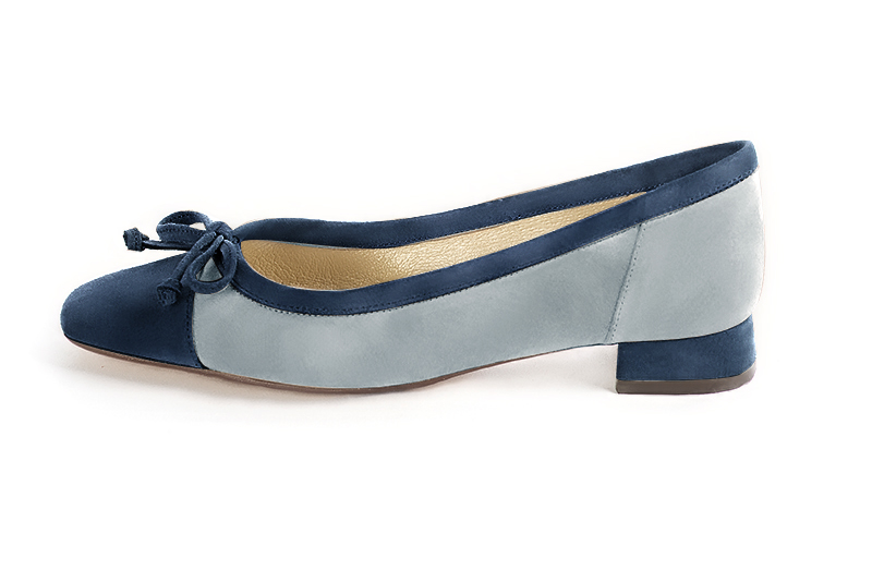 Navy blue and pearl grey women's ballet pumps, with low heels. Square toe. Flat flare heels - Florence KOOIJMAN
